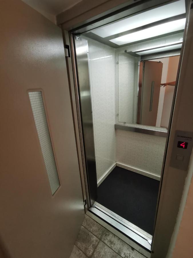 Appartamento Zagrebska Flat Skopje Esterno foto