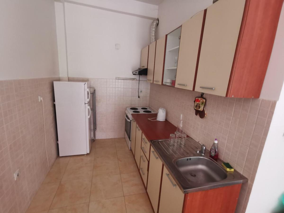 Appartamento Zagrebska Flat Skopje Esterno foto